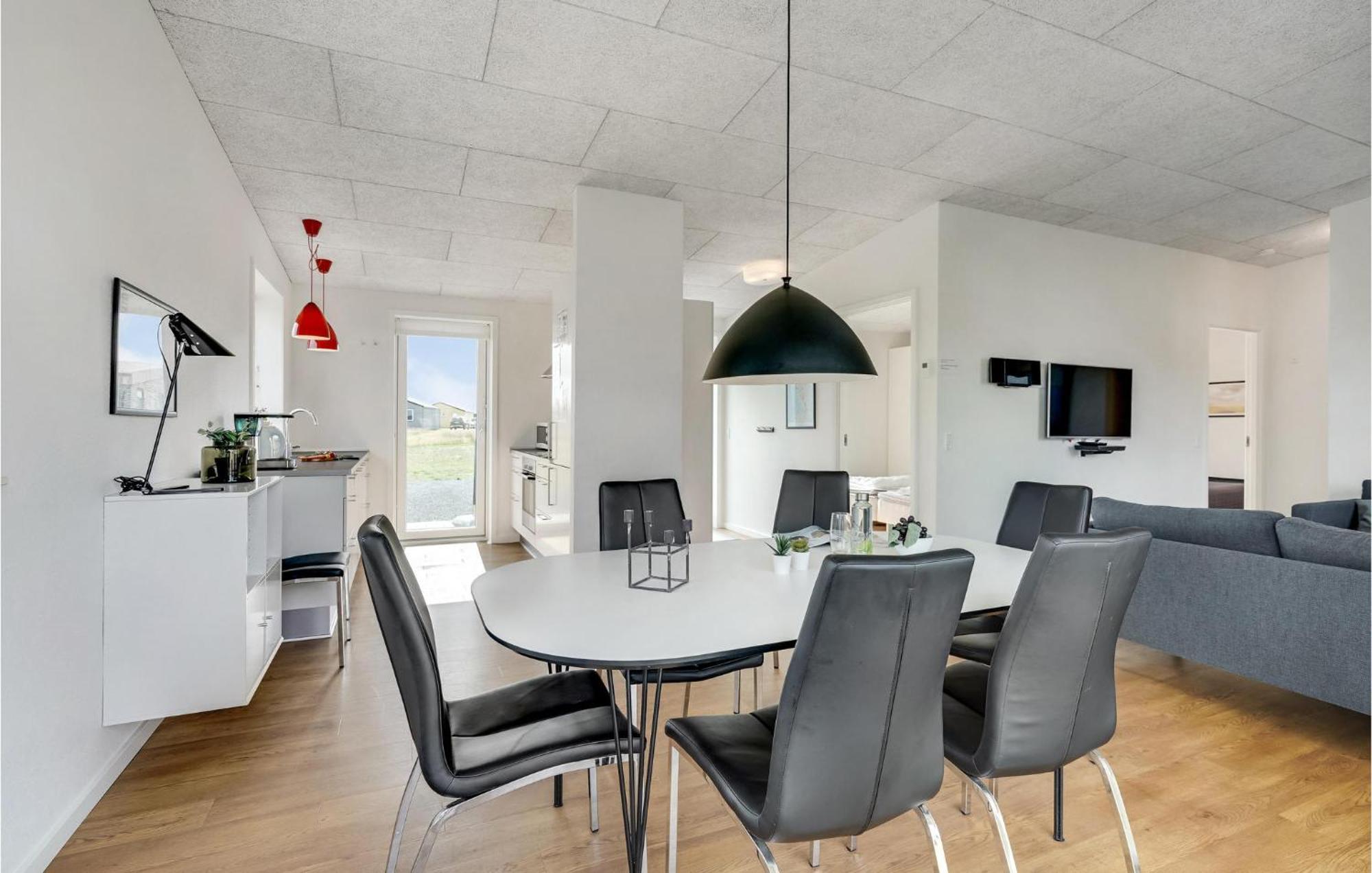 Gorgeous Home In Ringkobing With House A Panoramic View Søndervig Exterior foto